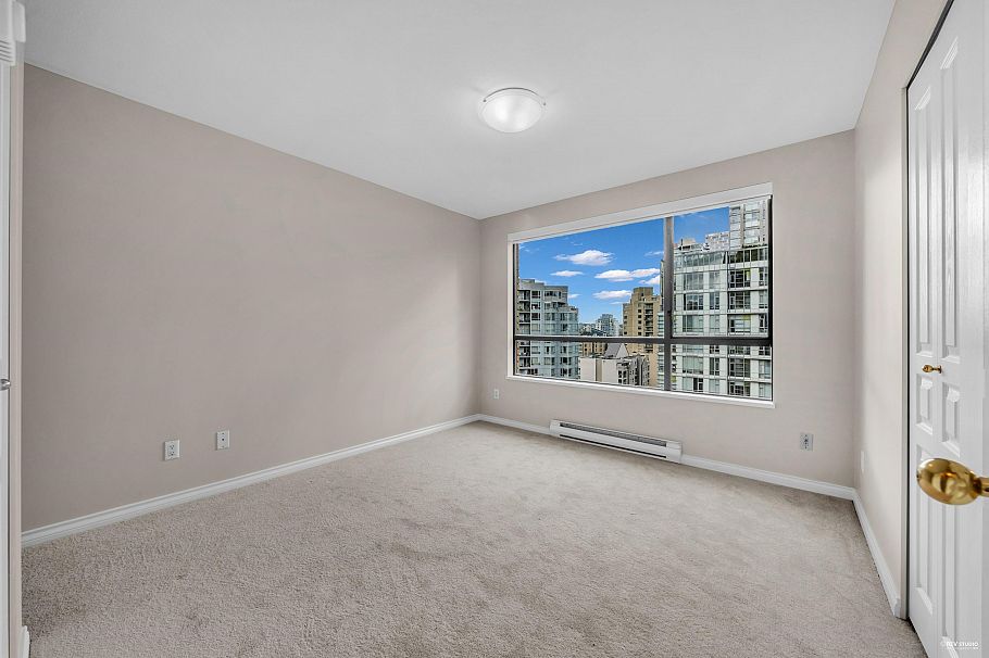 1608 1189 Howe Street Vancouver, BC - 11