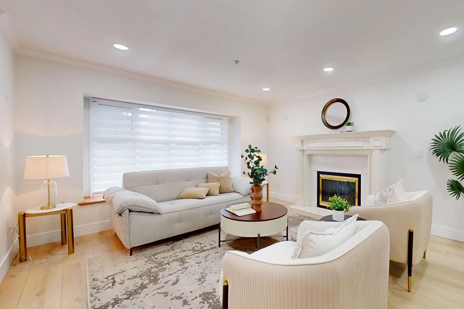 2066 W 44th Avenue Vancouver, BC - 4