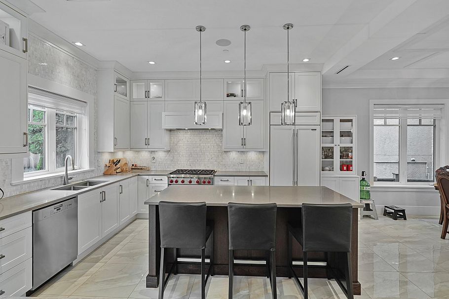 1895 W 60th Avenue Vancouver, BC - 11