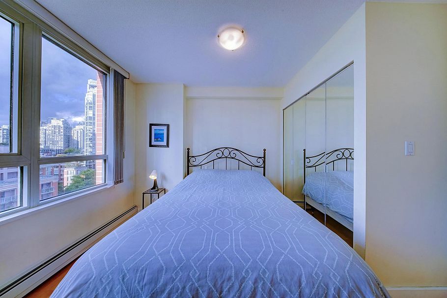 12E 199 Drake Street Vancouver, BC - 18