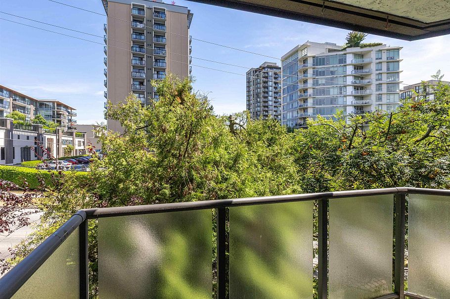 221 210 W 2nd Street North Vancouver, BC - 23