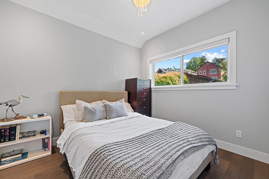 1630 E 13th Avenue Vancouver, BC - 14