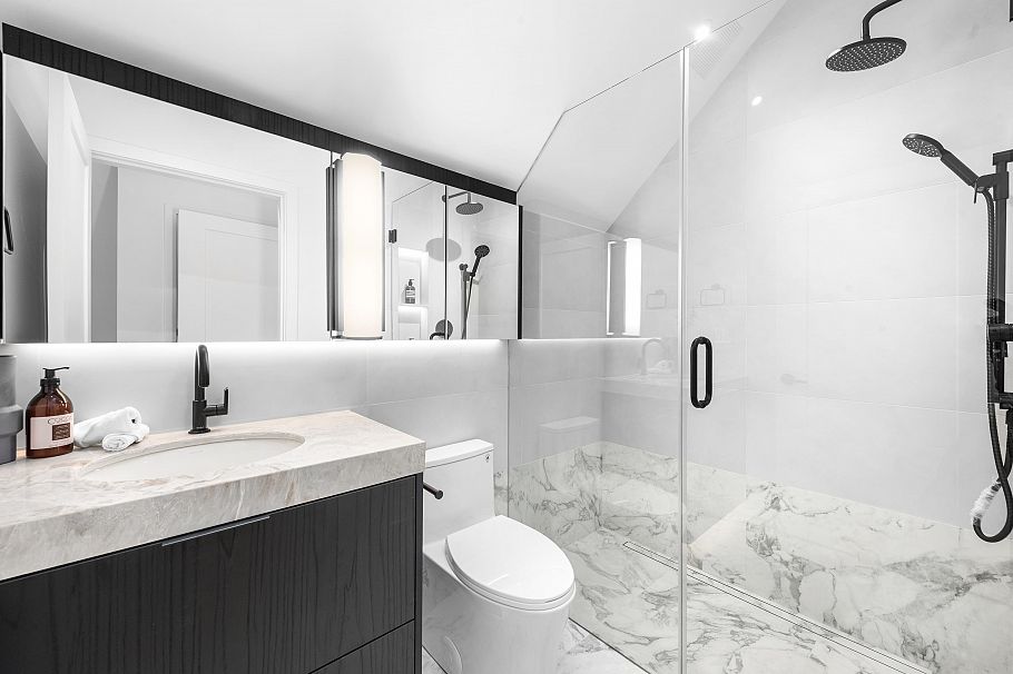 1 240 E 37th Avenue Vancouver, BC - 36