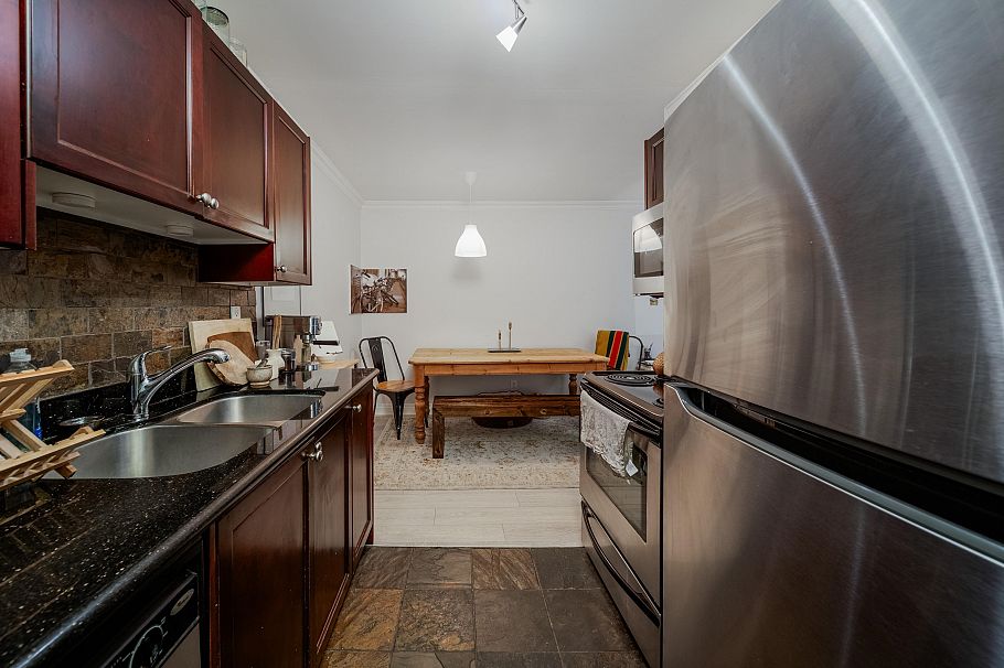 209 1550 Barclay Street Vancouver, BC - 9