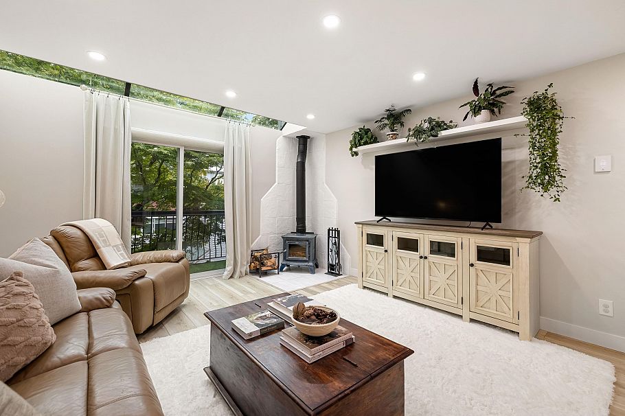 8 1285 Harwood Street Vancouver, BC - 3