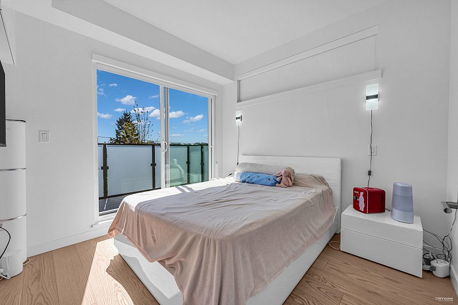 116 650 E 2nd Street North Vancouver, BC - 14