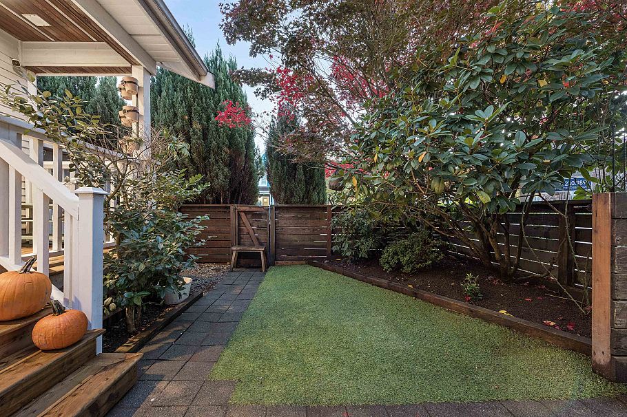 2888 Glen Drive Vancouver, BC - 3