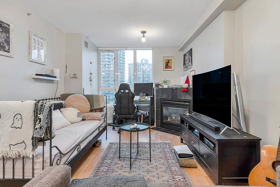 1501 63 Keefer Place Vancouver, BC - 4