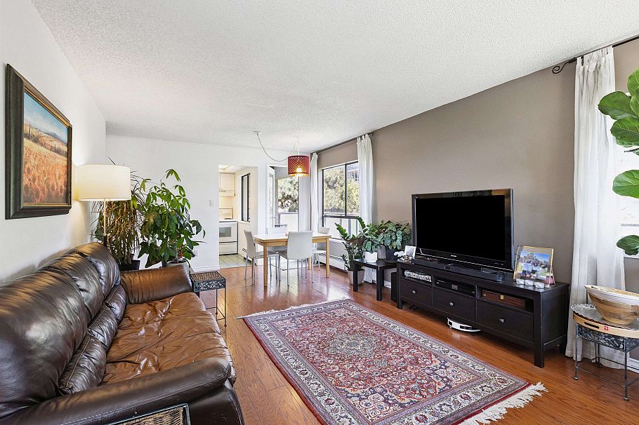 221 210 W 2nd Street North Vancouver, BC - 4