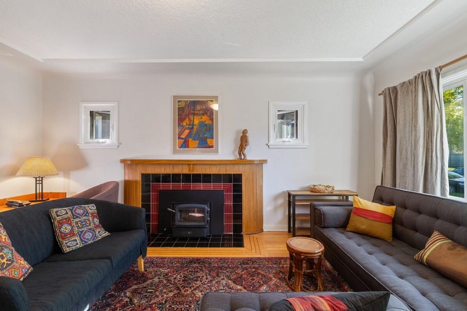 2743 Kitchener Street Vancouver, BC - 4