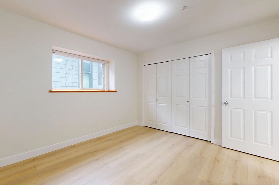 2066 W 44th Avenue Vancouver, BC - 22