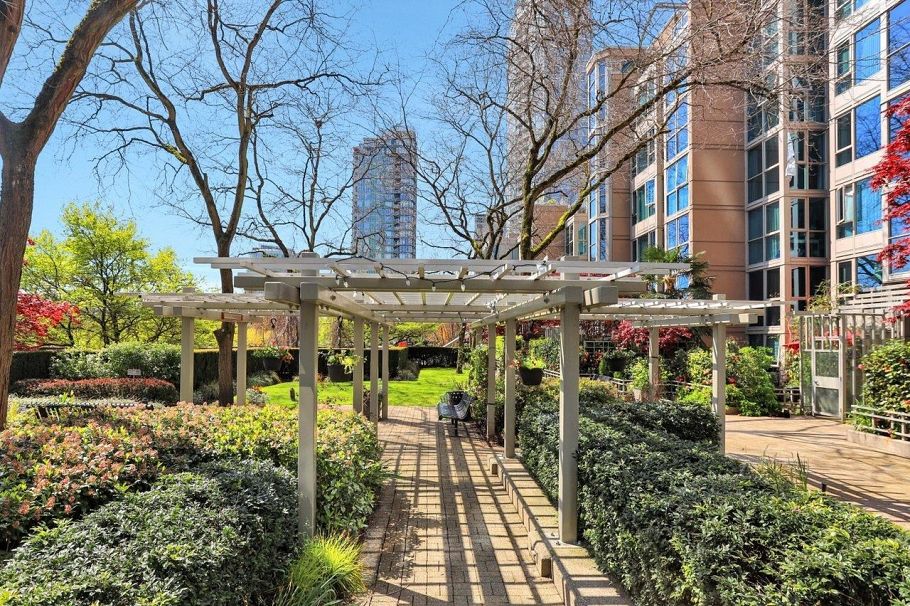 802 1318 Homer Street Vancouver, BC - 30