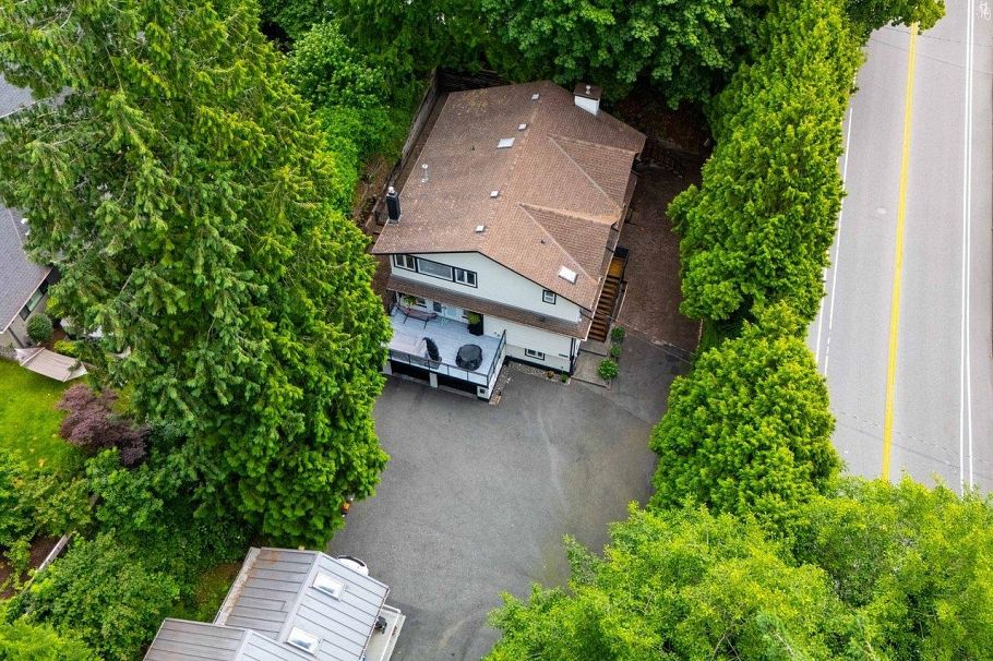 4283 Capilano Road North Vancouver, BC - 39