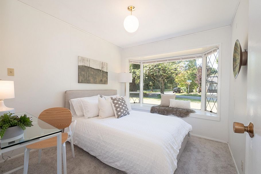 1150 Silverwood Crescent North Vancouver, BC - 19