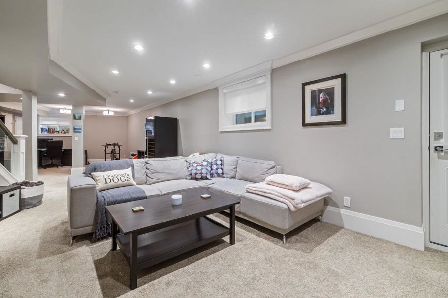 3365 Edgemont Boulevard North Vancouver, BC - 20