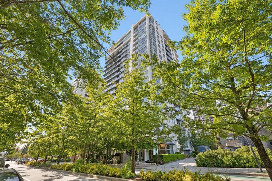 1302 158 W 13th Street North Vancouver, BC - 28