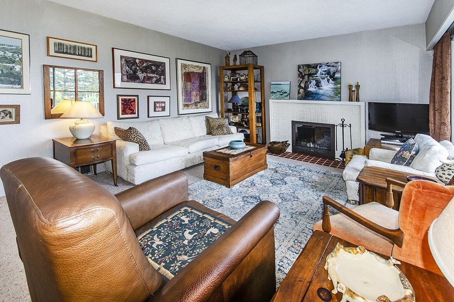 903 E Keith Road North Vancouver, BC - 9