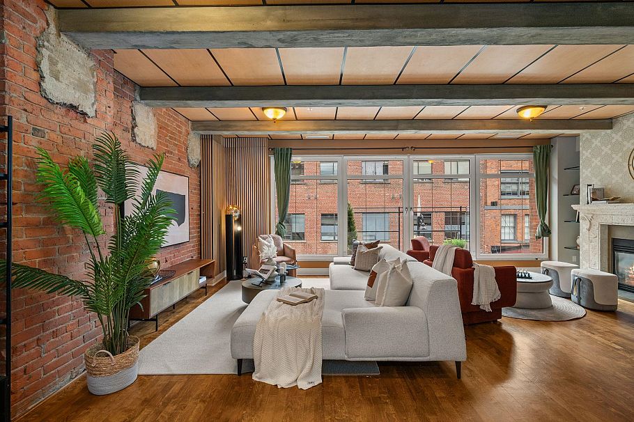 301 1155 Mainland Street Vancouver, BC - 5