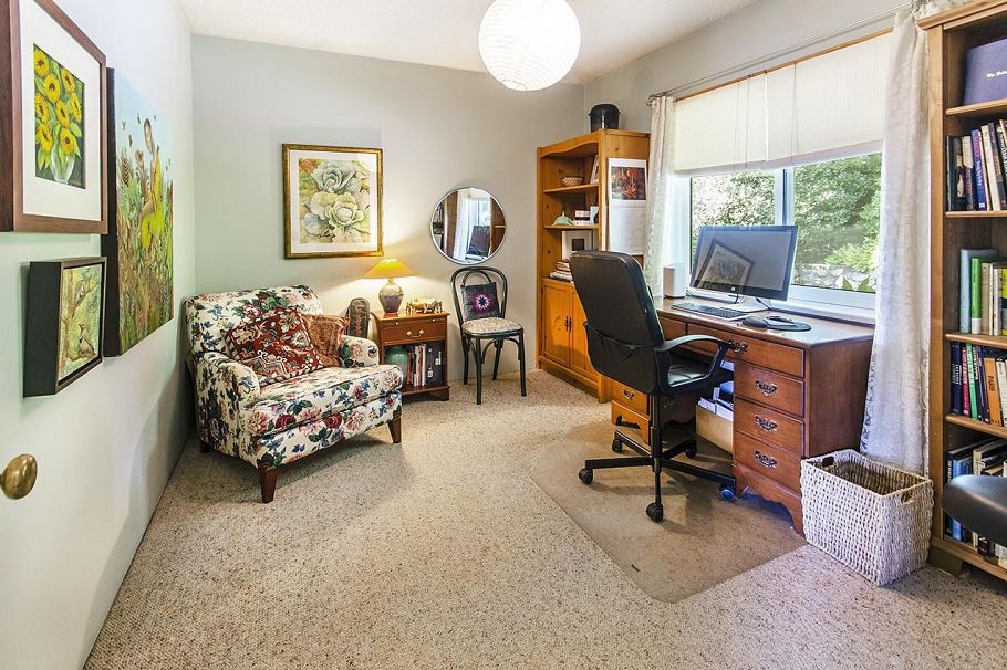 903 E Keith Road North Vancouver, BC - 19