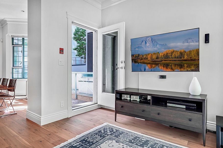 281 Smithe Street Vancouver, BC - 4