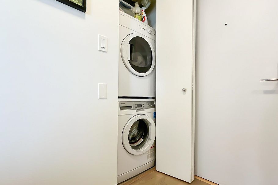 1202 1788 Columbia Street Vancouver, BC - 17