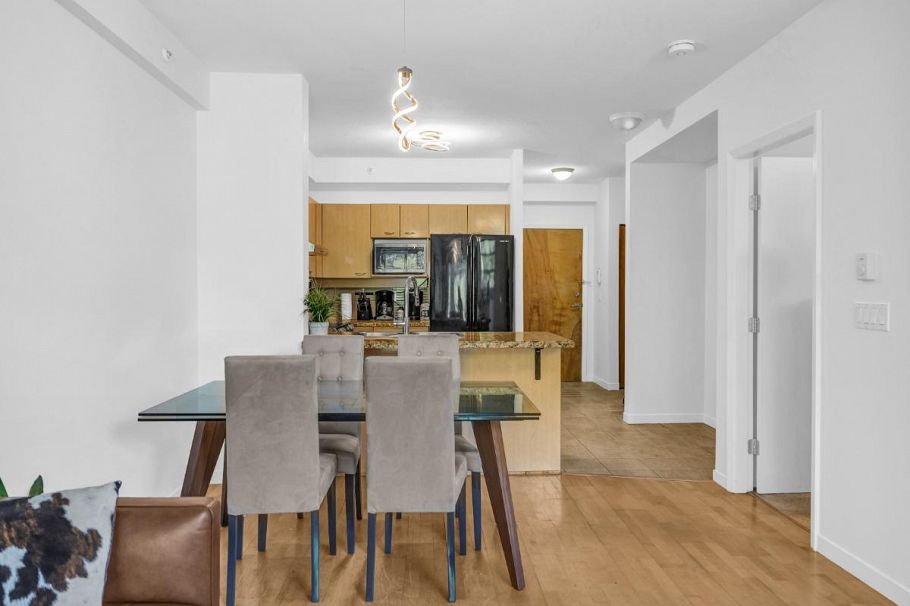 209 2228 Marstrand Avenue Vancouver, BC - 11