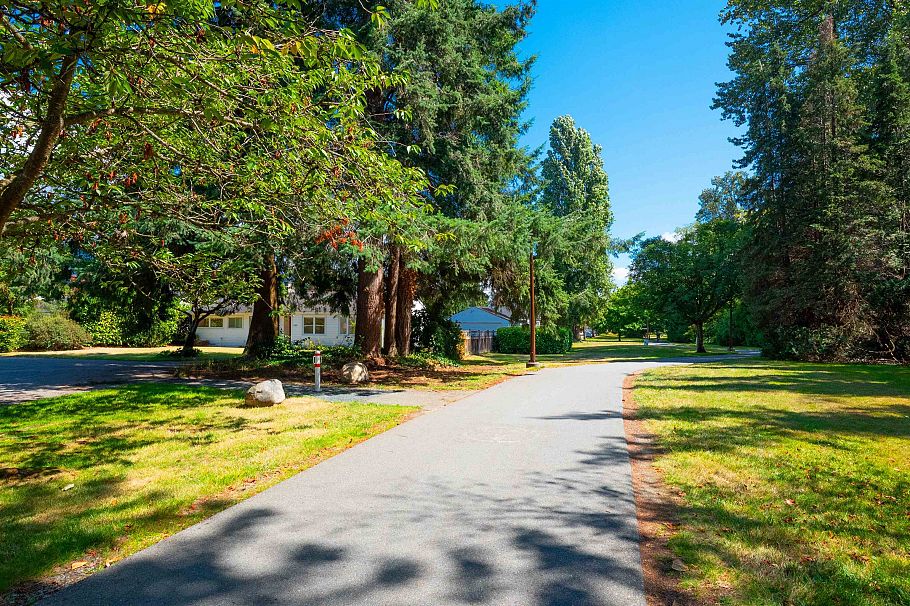 1150 Silverwood Crescent North Vancouver, BC - 33