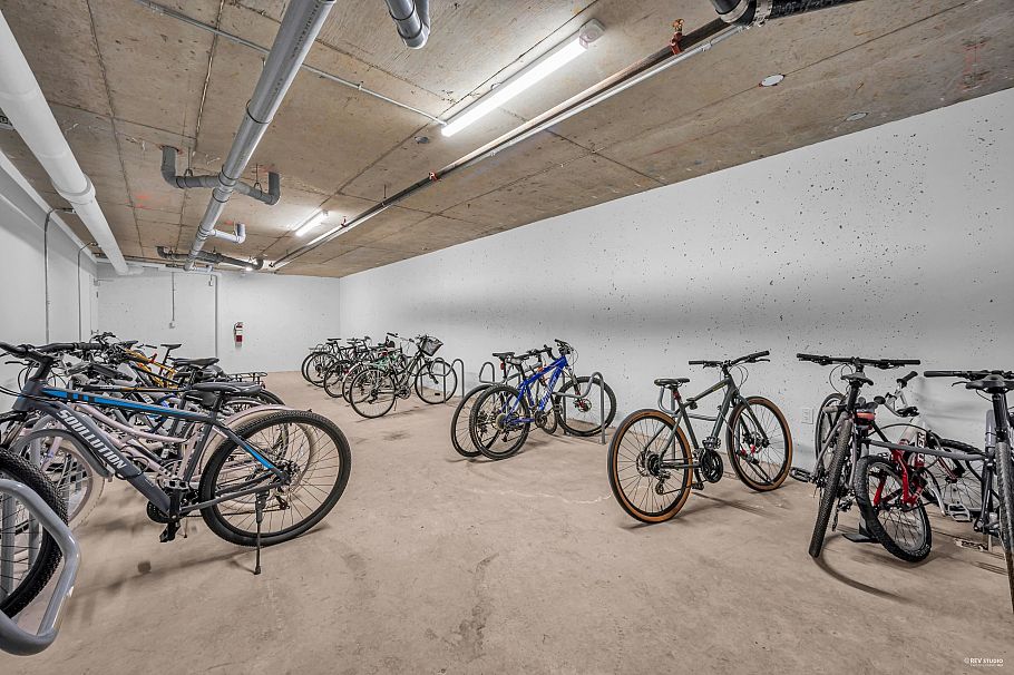 116 650 E 2nd Street North Vancouver, BC - 34