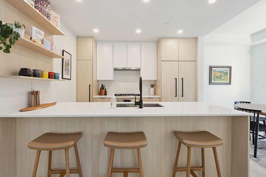 110 2045 Heritage Park Lane North Vancouver, BC - 18