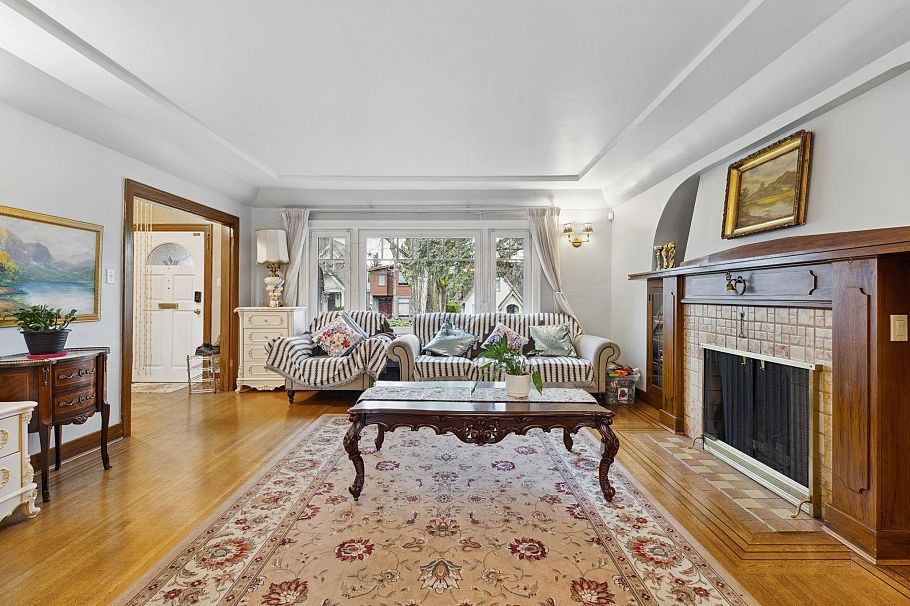 2923 W 32nd Avenue Vancouver, BC - 4