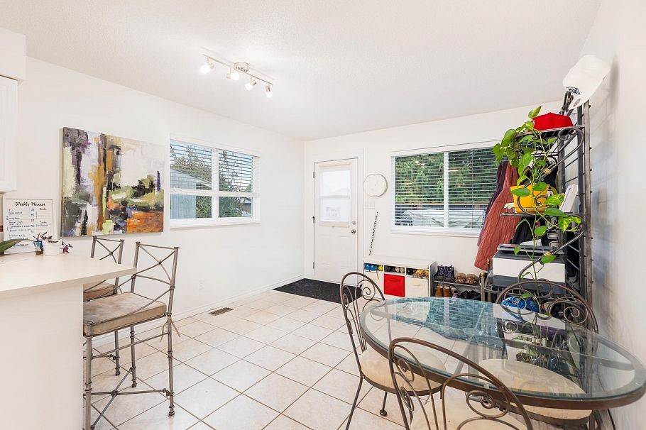 1709 Philip Avenue North Vancouver, BC - 24