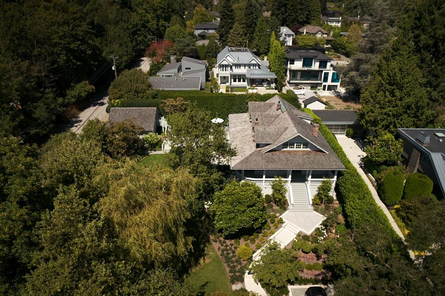 6476 Blenheim Street Vancouver, BC - 2