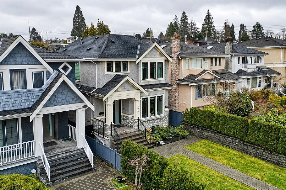 1895 W 60th Avenue Vancouver, BC - 28