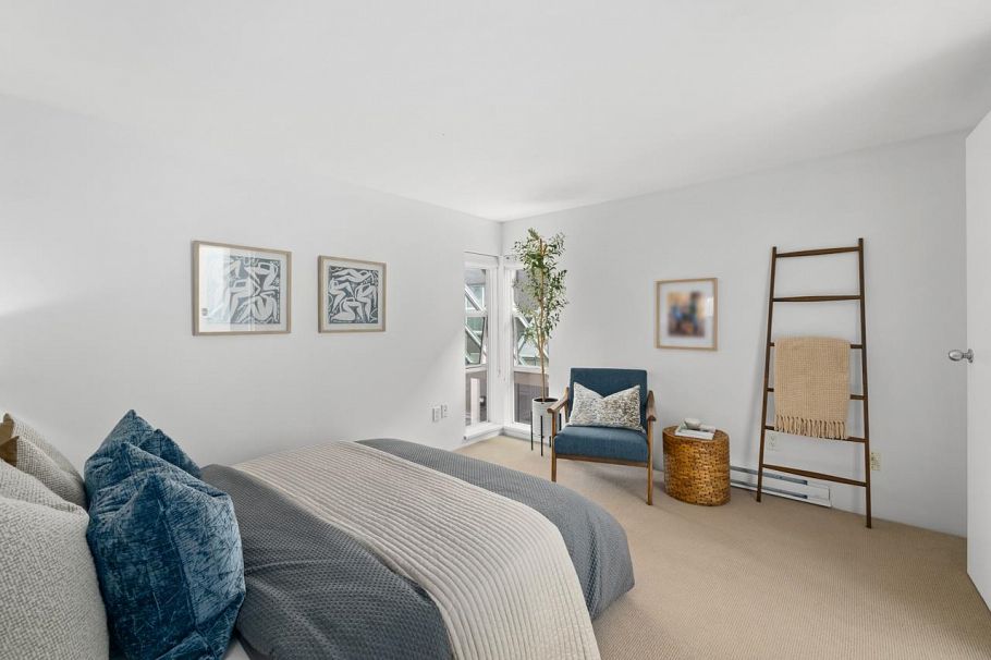 2220 Spruce Street Vancouver, BC - 22