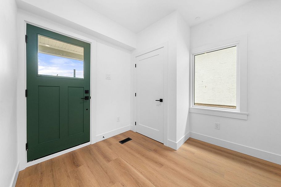 2530 Mcgill Street Vancouver, BC - 24