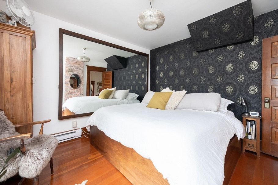 1449 E 10th Avenue Vancouver, BC - 12