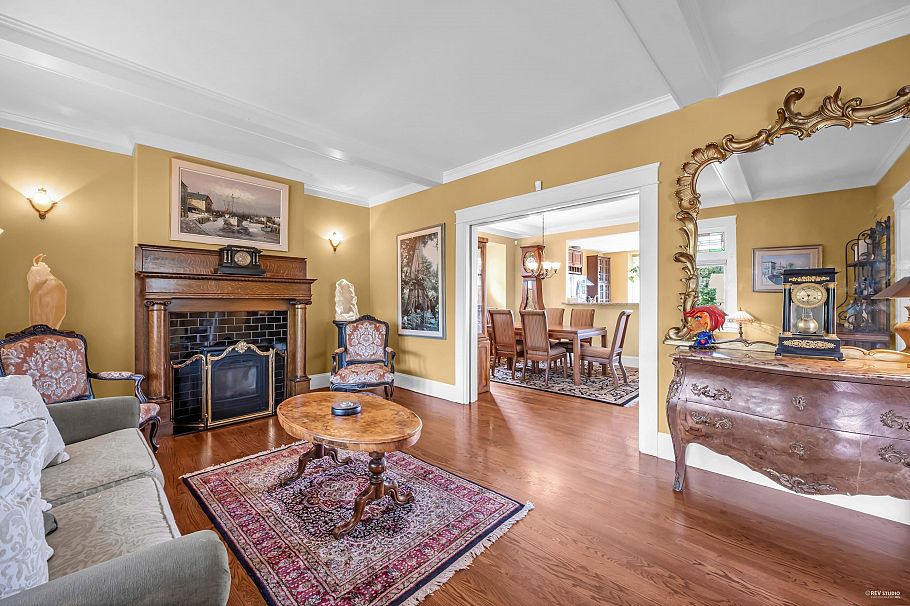 255 W 6th Street North Vancouver, BC - 8