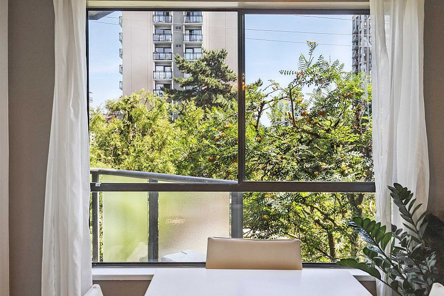 221 210 W 2nd Street North Vancouver, BC - 10