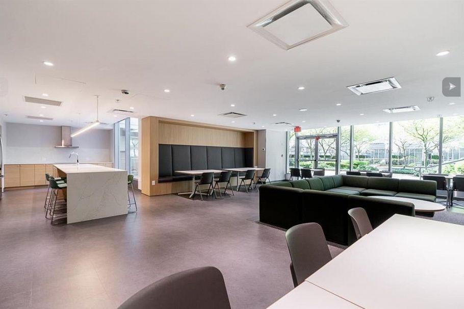 3008 111 W Georgia Street Vancouver, BC - 4