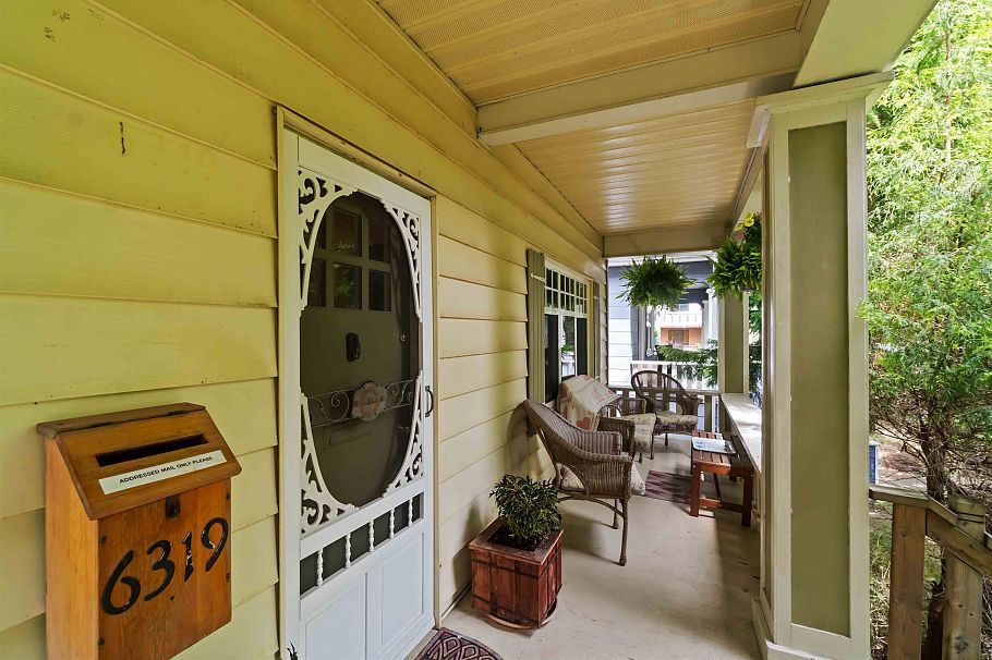 6319 Sophia Street Vancouver, BC - 2