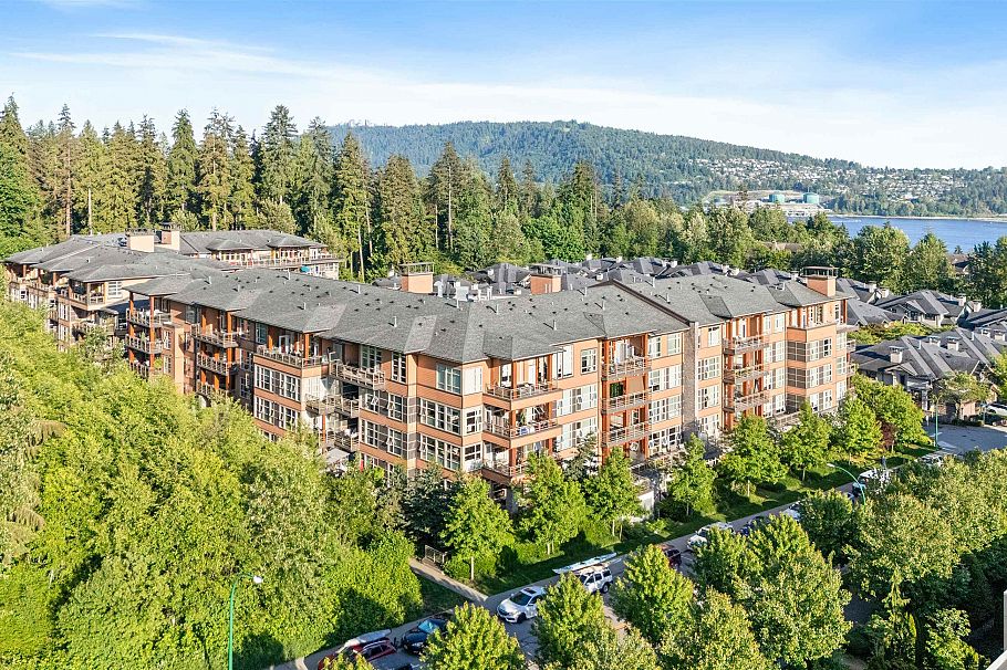 202 3602 Aldercrest Drive North Vancouver, BC - 33