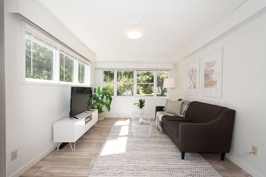 1150 Silverwood Crescent North Vancouver, BC - 16