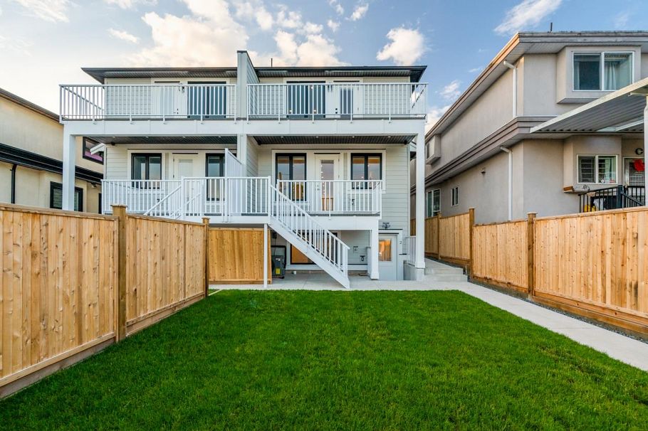 1724 E 64th Avenue Vancouver, BC - 25