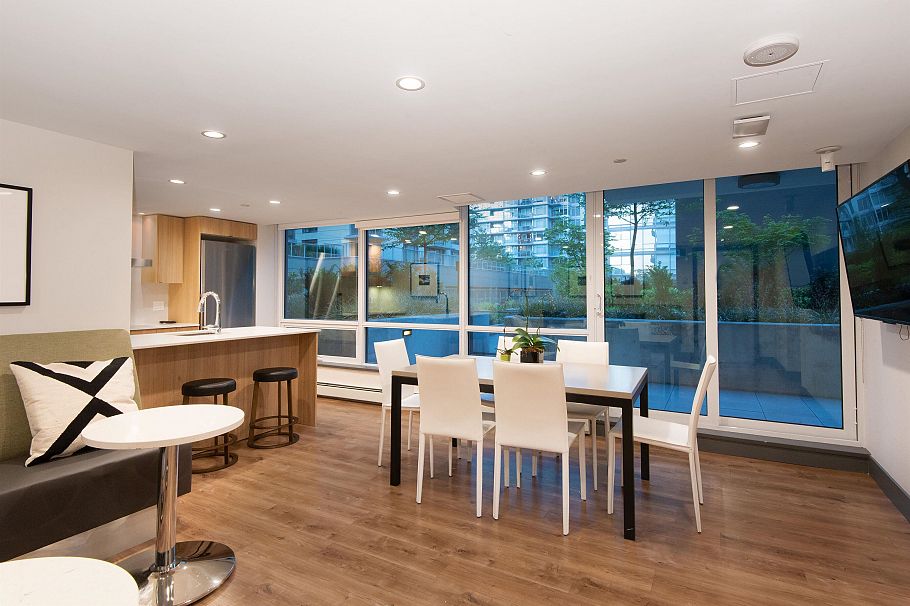 208 1788 Columbia Street Vancouver, BC - 24