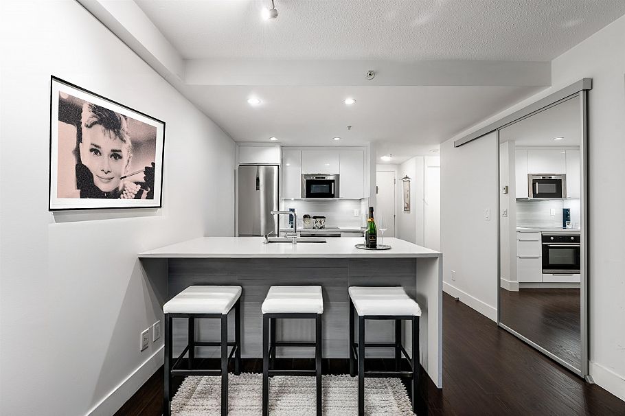 1007 1331 W Georgia Street Vancouver, BC - 6