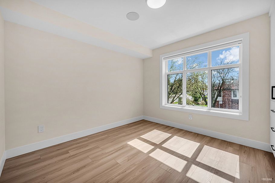 2371 Adanac Street Vancouver, BC - 16