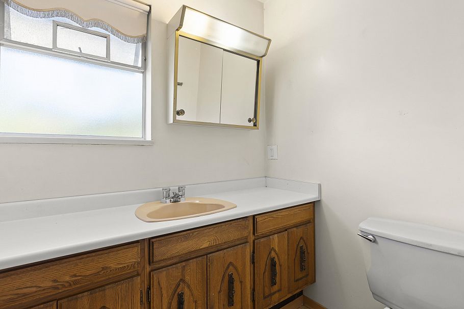 5950 Macdonald Street Vancouver, BC - 28