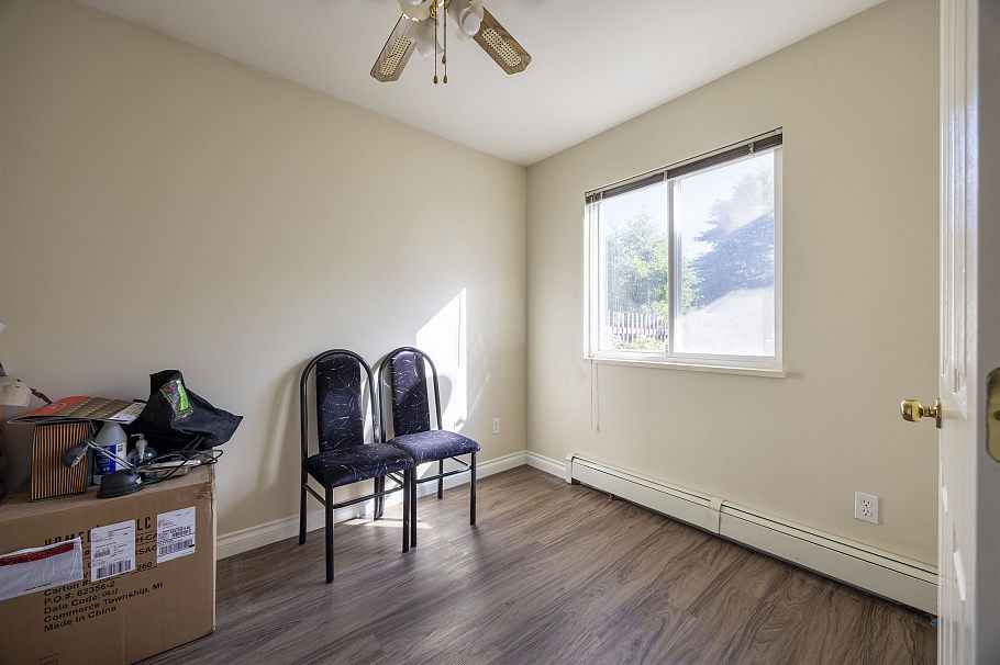 739 E 20th Avenue Vancouver, BC - 12