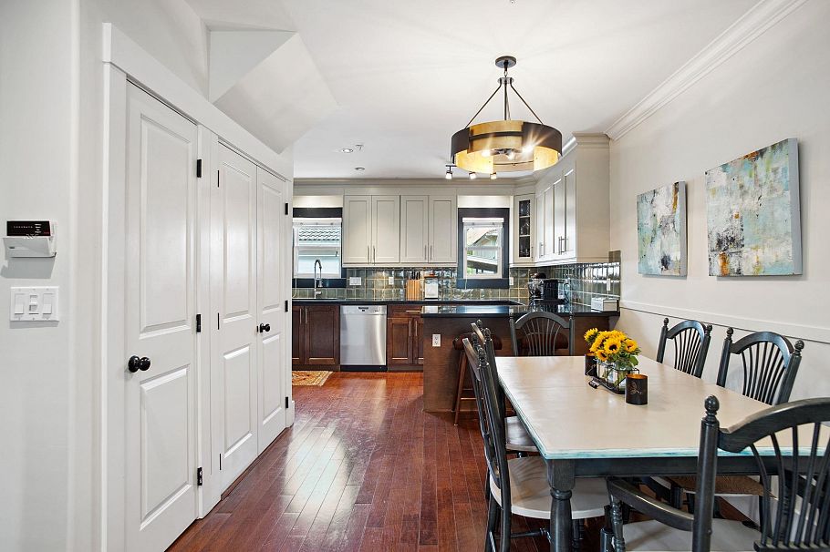 1371 E 20th Avenue Vancouver, BC - 16