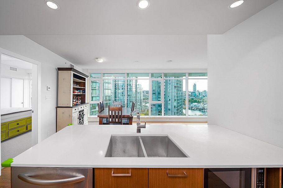 2108 1372 Seymour Street Vancouver, BC - 10